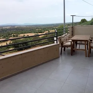 Apartamento L'horitzó, Llado