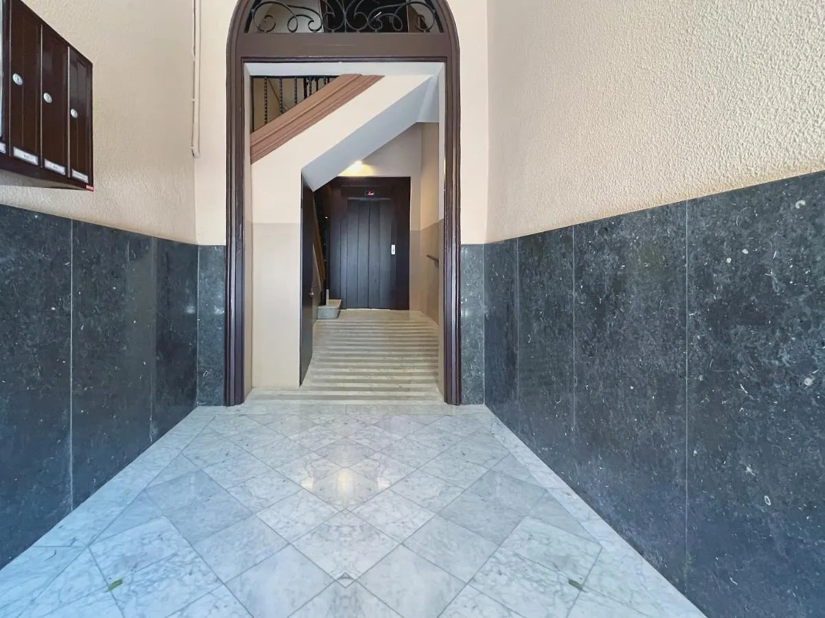 Stay U-Nique Apartments Casanova Barcellona Spagna